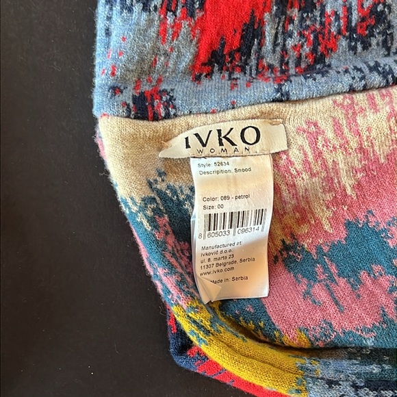 Infinity Wool Scarf Set - Picture 5 of 6